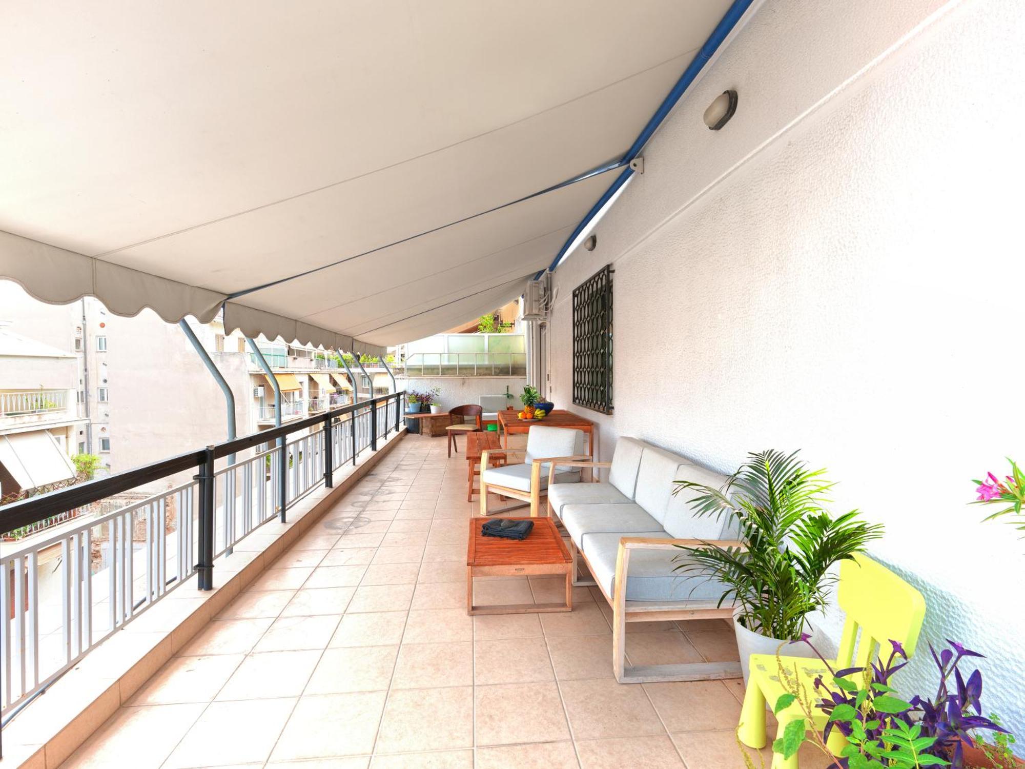 Central Pagrati Apartment With Park View Balcony - Opp Pangrati Grove Athens Exterior photo